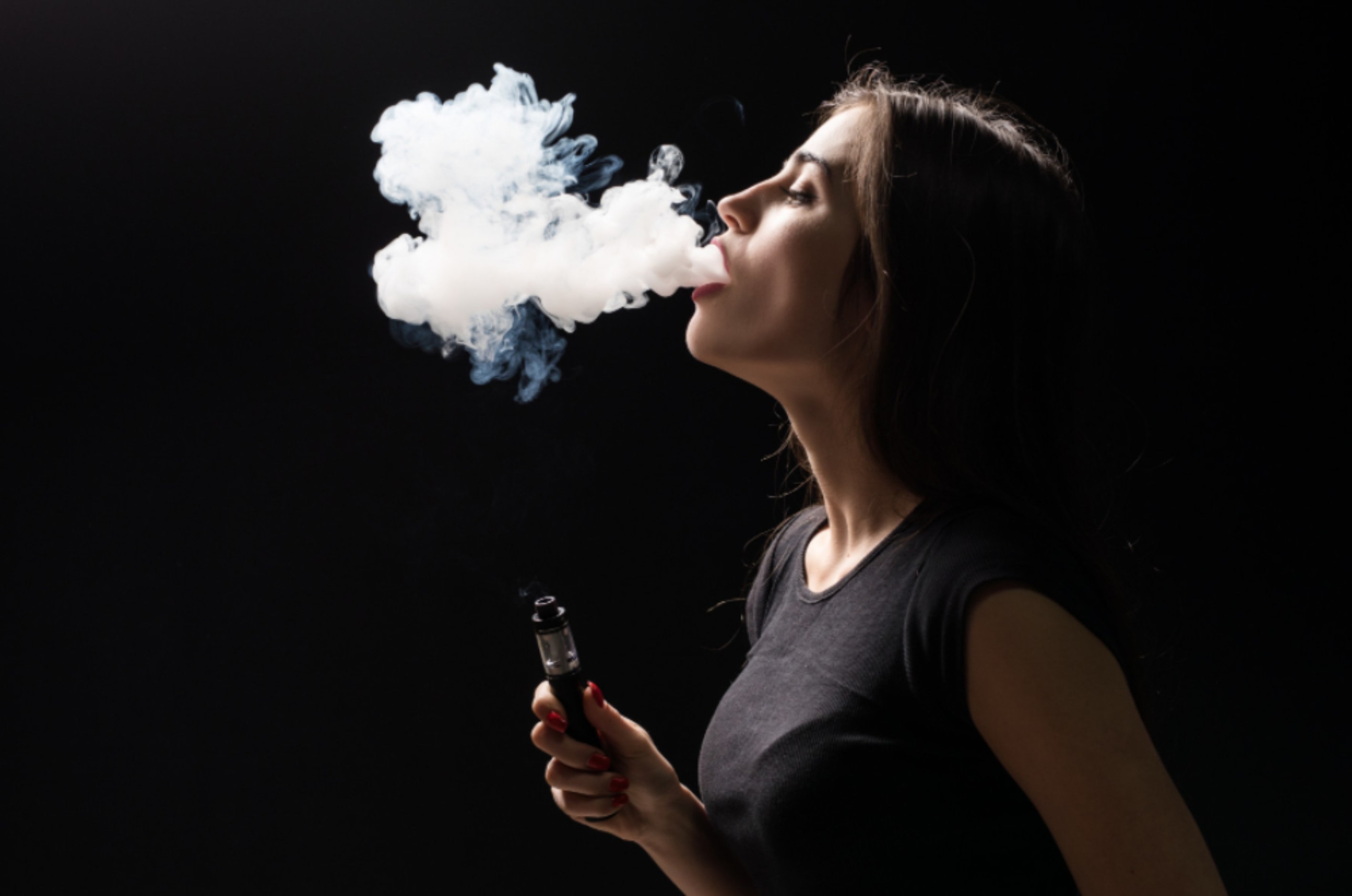 O lado oculto do vapor: nicotina em cigarros eletrônicos supera o cigarro tradicional