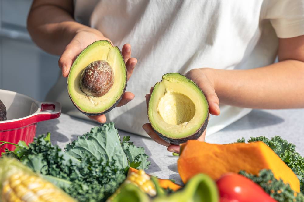 Abacate pode ajudar no equilíbrio do colesterol, aponta estudo